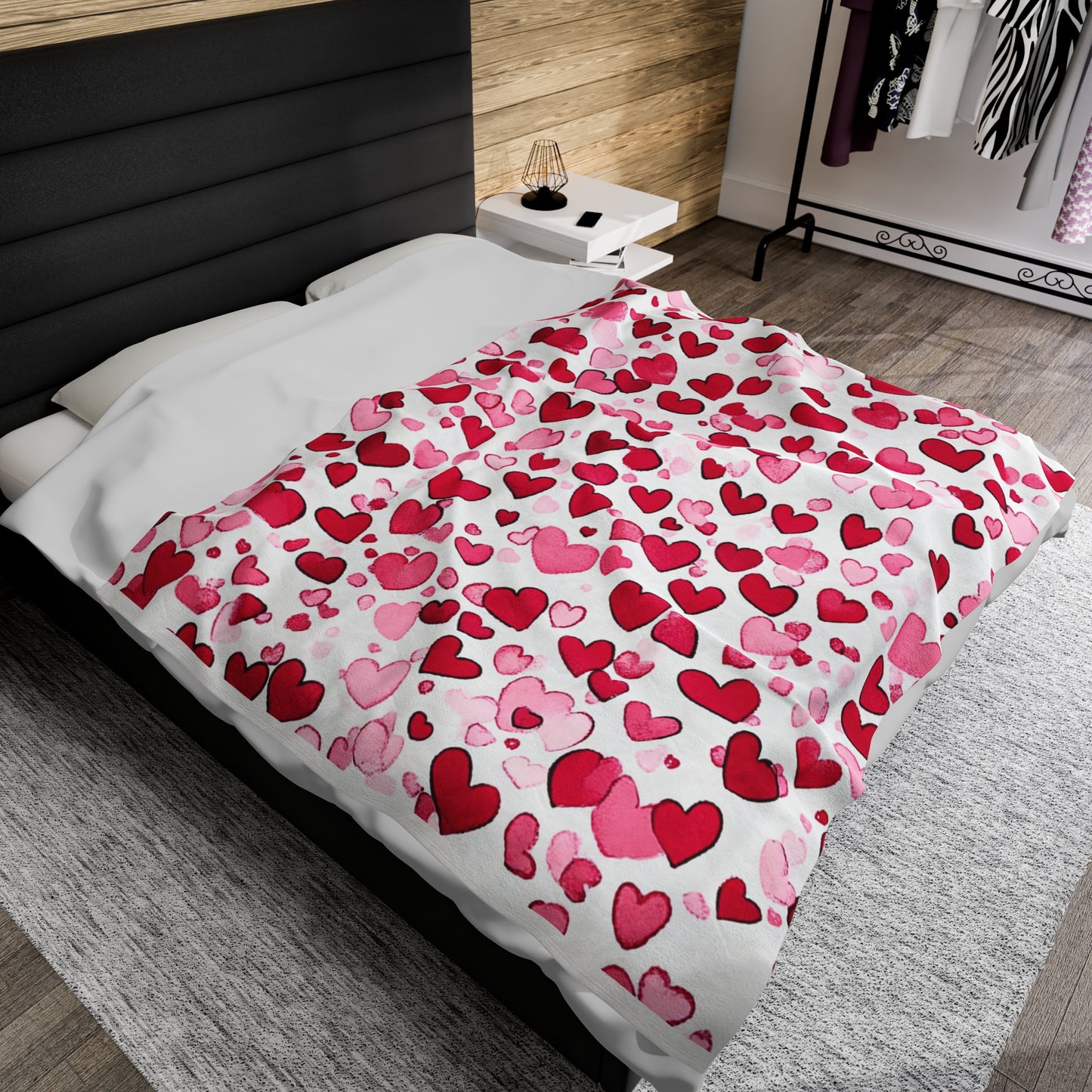 Hearts Pattern Velveteen Plush Blanket - 3 sizes