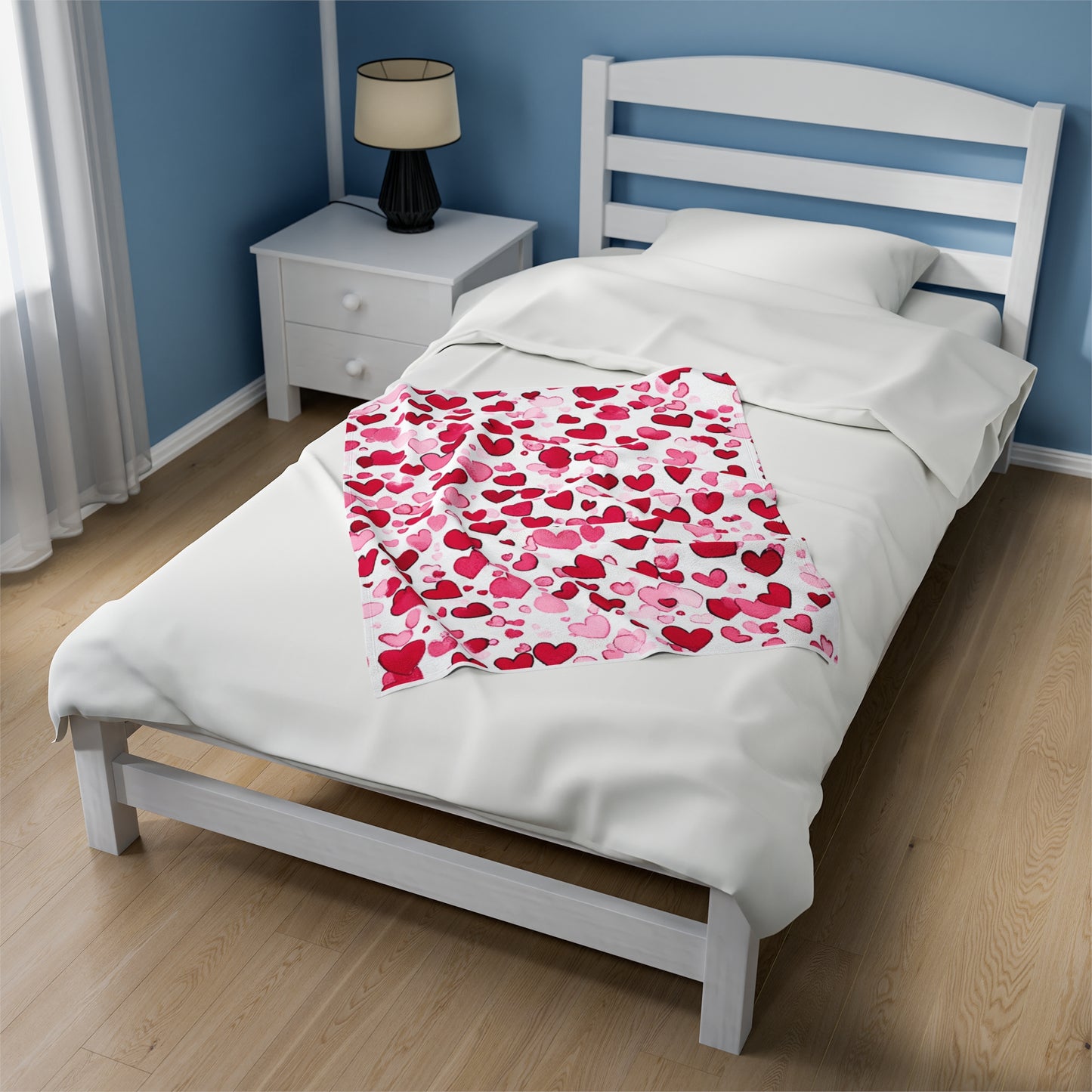 Hearts Pattern Velveteen Plush Blanket - 3 sizes