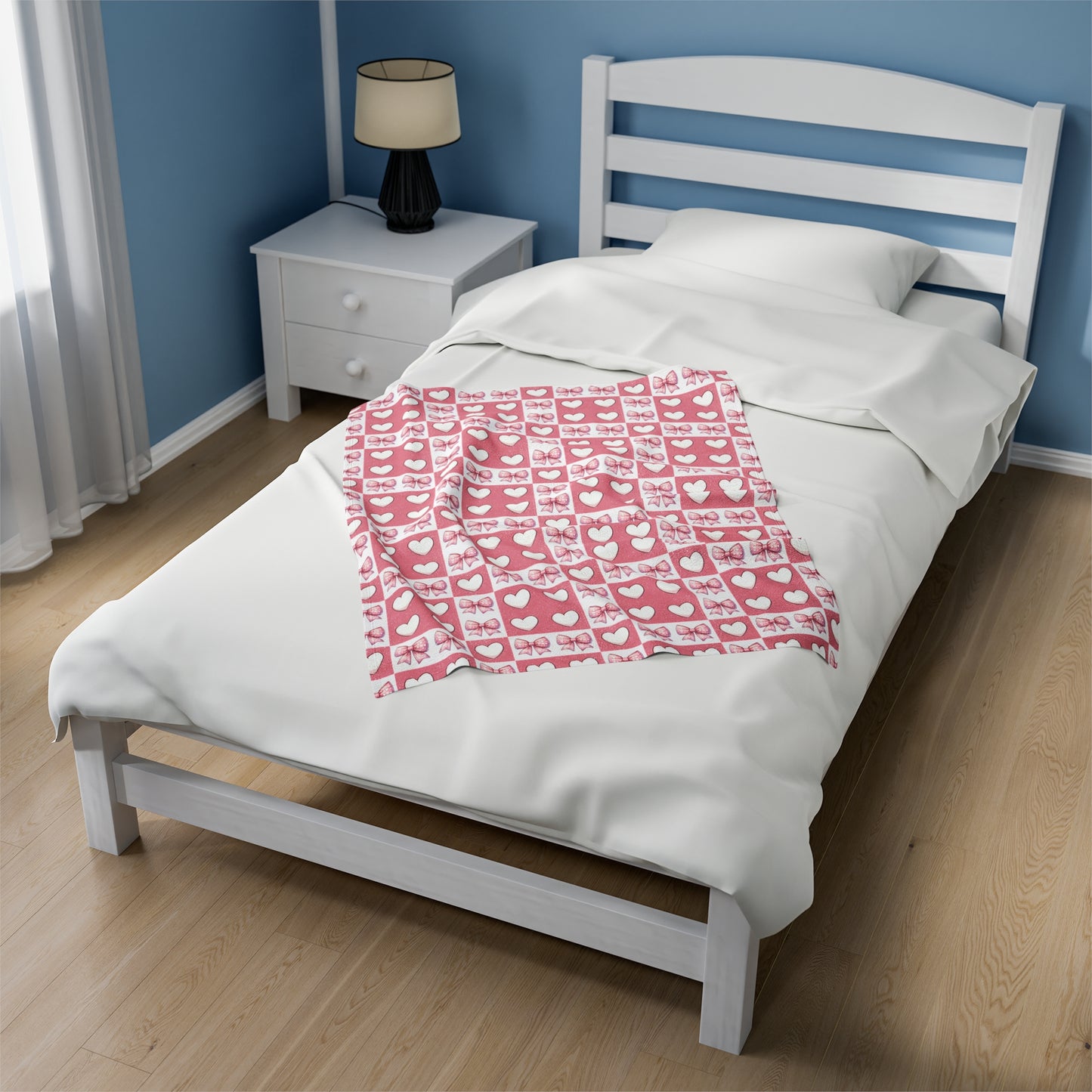 Hearts and Bow Velveteen Plush Blanket