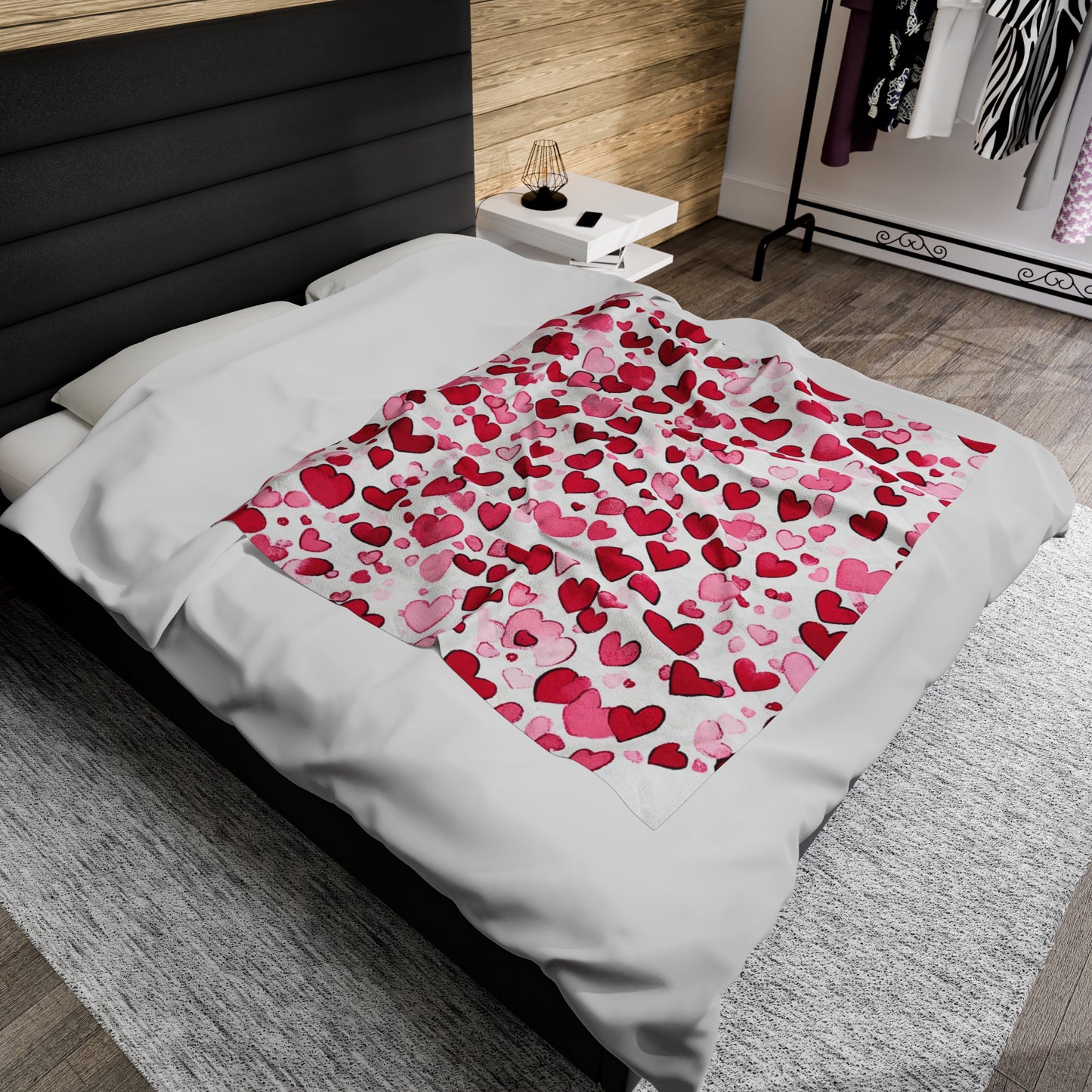 Hearts Pattern Velveteen Plush Blanket - 3 sizes