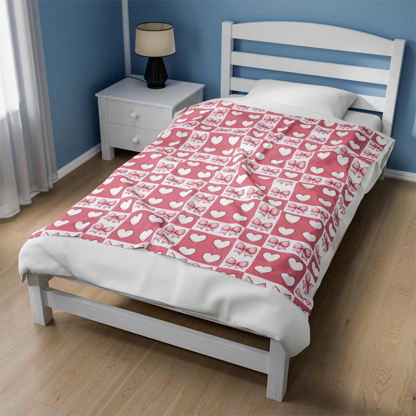 Hearts and Bow Velveteen Plush Blanket