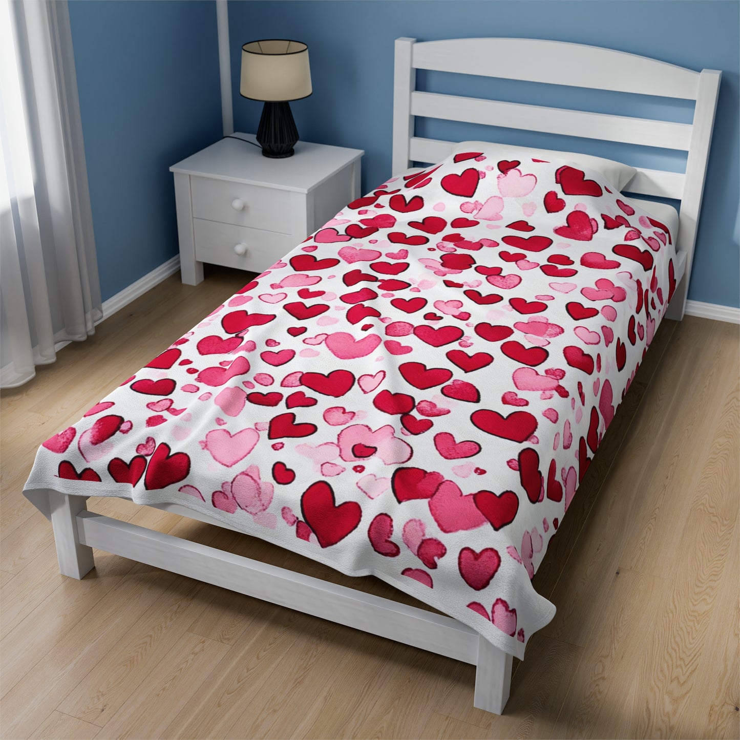Hearts Pattern Velveteen Plush Blanket - 3 sizes